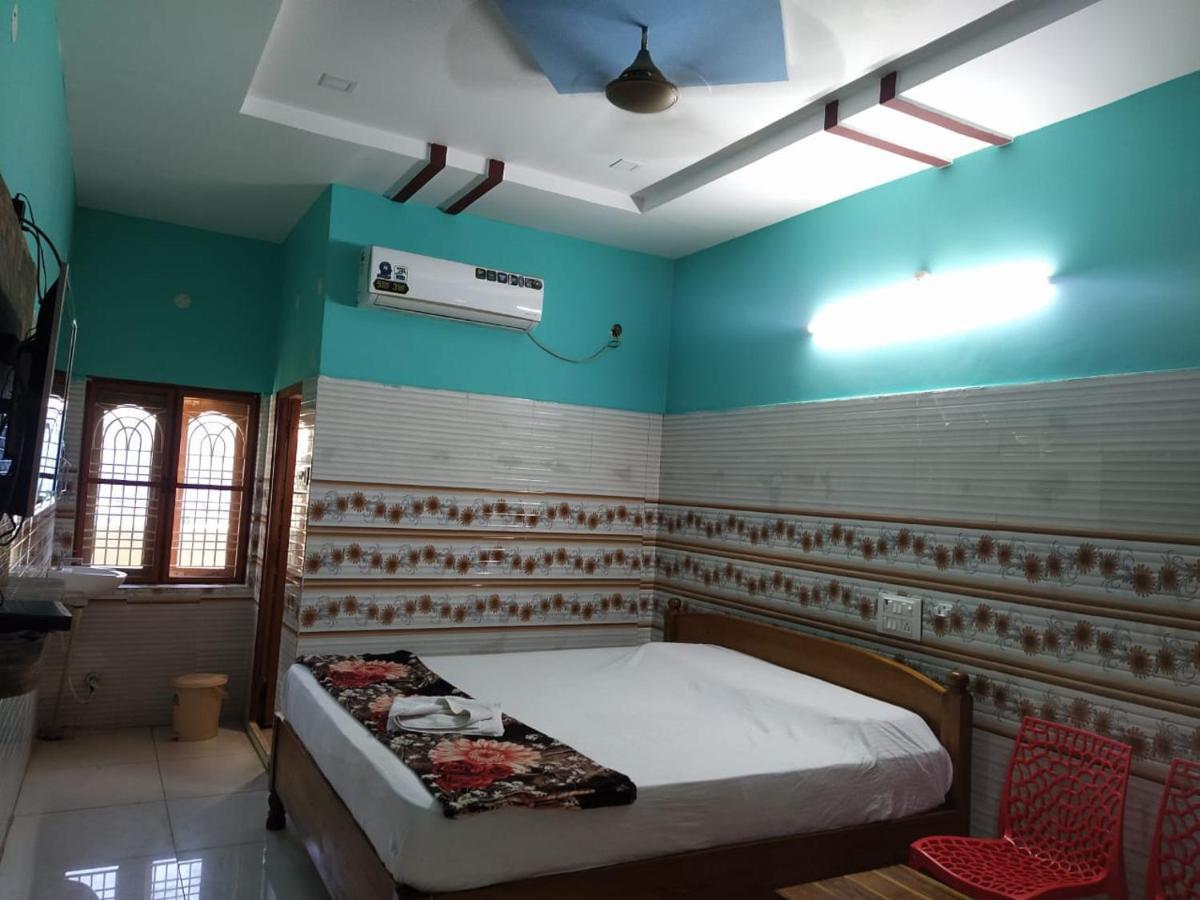 Prasanna Laxmi Residency Bhadrāchalam Exteriör bild